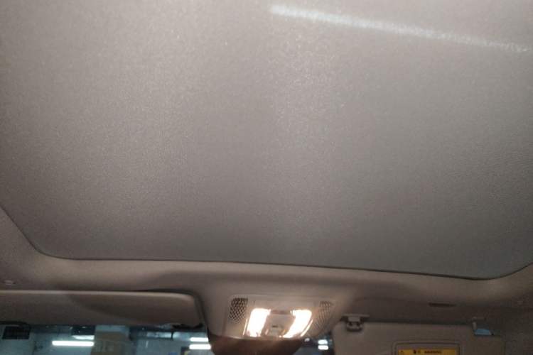 Used Mercedes-Benz GLE 2025 GLE 350 4MATIC Stylish Model Headliner
