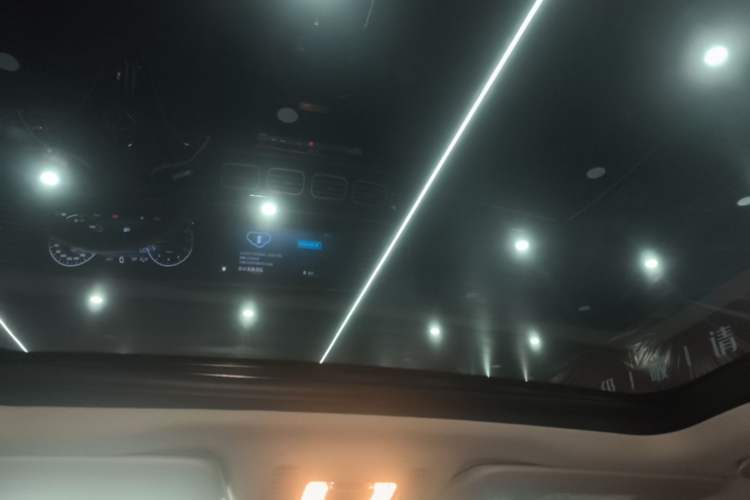 Used Mercedes-Benz GLE 2025 GLE 350 4MATIC Stylish Model Headliner