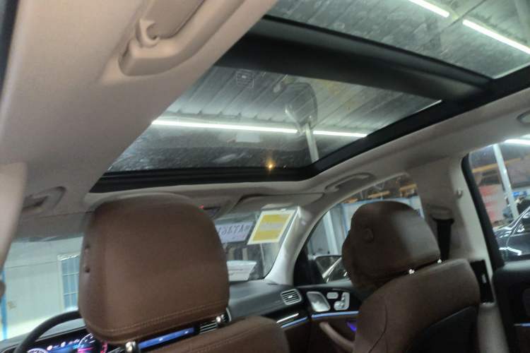 Used Mercedes-Benz GLE 2025-Year Restyled GLE 350 4MATIC Fashion Edition Headliner