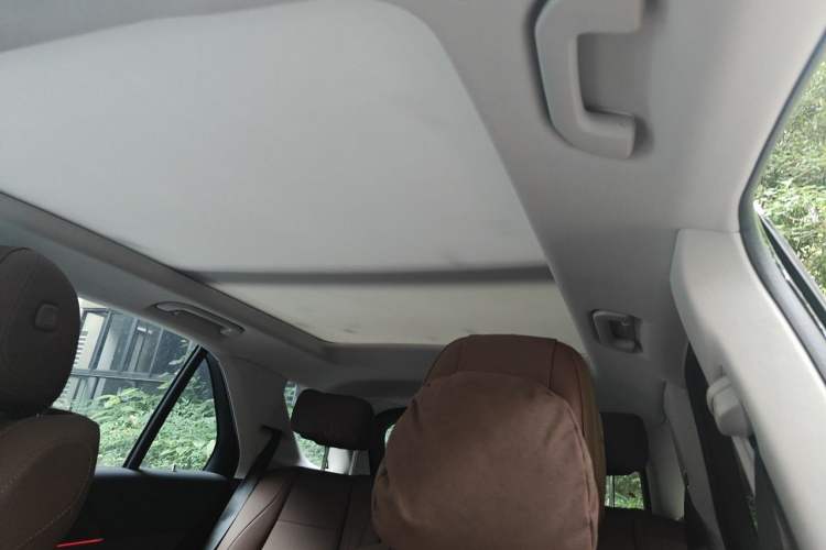 Used Mercedes-Benz GLE 2025 GLE 350 4MATIC Stylish Model Headliner