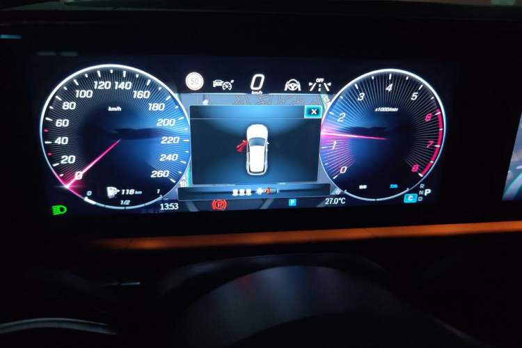 Used Mercedes-Benz GLE 2025 GLE 350 4MATIC Stylish Model Instrument Cluster