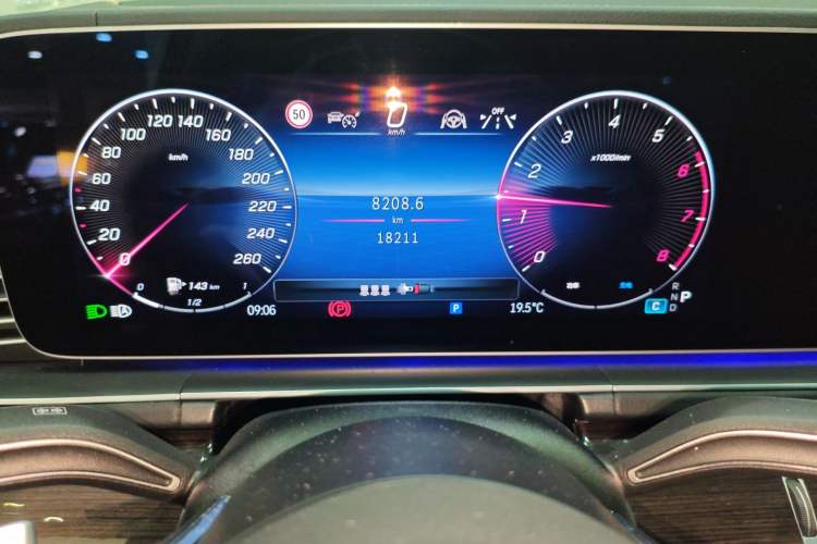 Used Mercedes-Benz GLE 2025 GLE 350 4MATIC Stylish Model Instrument Cluster