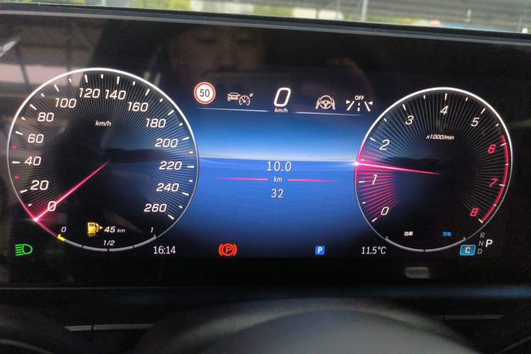 Used Mercedes-Benz GLE 2025-Year Restyled GLE 350 4MATIC Fashion Edition Instrument Cluster