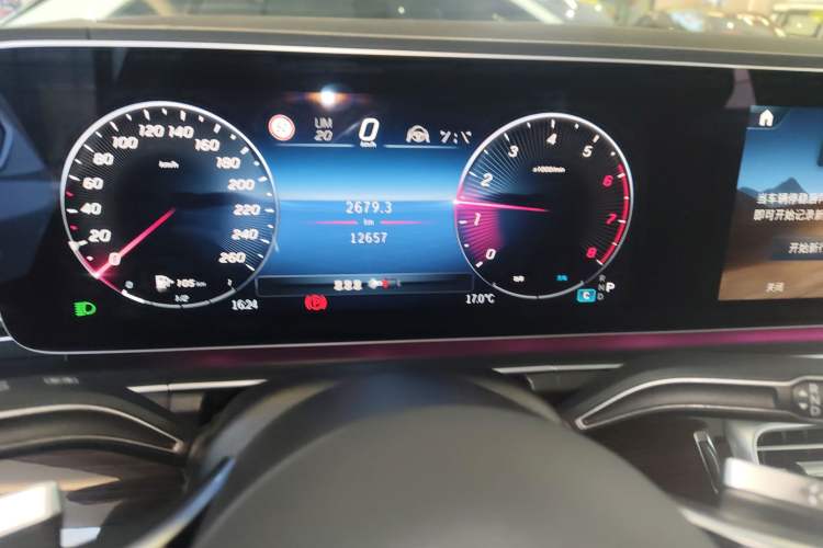 Used Mercedes-Benz GLE 2025 GLE 350 4MATIC Stylish Model Instrument Cluster
