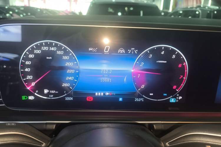 Used Mercedes-Benz GLE 2025 GLE 350 4MATIC Stylish Model Instrument Cluster