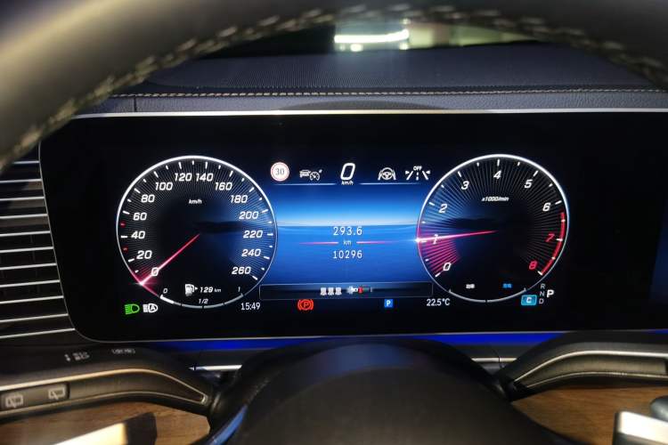 Used Mercedes-Benz GLE 2025 Facelift GLE 450 4MATIC Stylish Edition Instrument Cluster