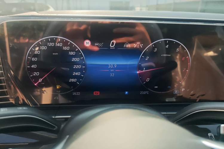 Used Mercedes-Benz GLE 2025-Year Restyled GLE 350 4MATIC Fashion Edition Instrument Cluster