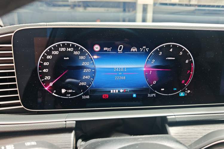 Used Mercedes-Benz GLE 2025 GLE 450 4MATIC Luxury Model Instrument Cluster