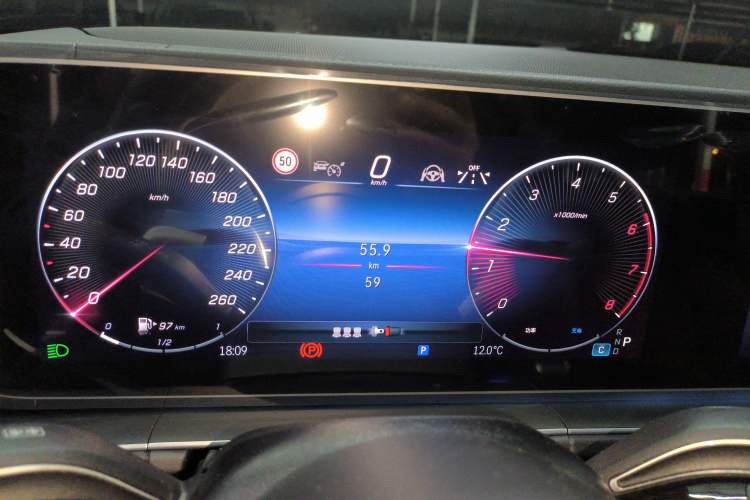 Used Mercedes-Benz GLE 2025-Year Restyled GLE 350 4MATIC Fashion Edition Instrument Cluster
