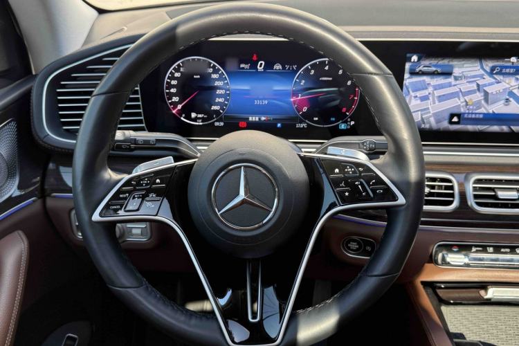 Used Mercedes-Benz GLE 2025 GLE 350 4MATIC Stylish Model Interior 5