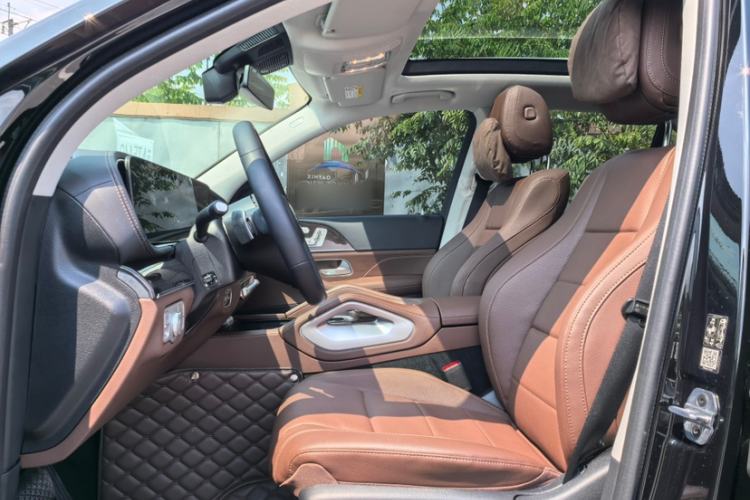 Used Mercedes-Benz GLE 2025 GLE 350 4MATIC Stylish Model Interior 6