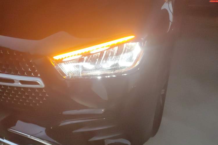 Used Mercedes-Benz GLE 2025-Year Restyled GLE 350 4MATIC Dynamic Edition Left Front Headlight