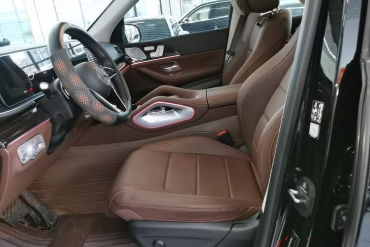 Used Mercedes-Benz GLE 2025-Year Restyled GLE 350 4MATIC Fashion Edition Left Front Seat
