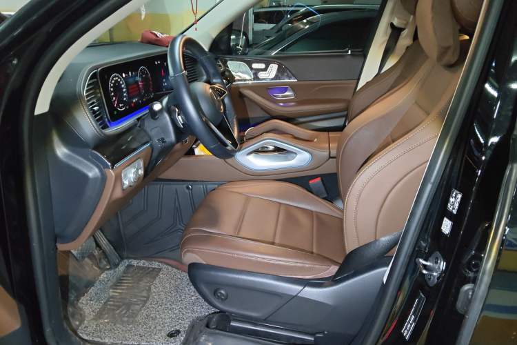 Used Mercedes-Benz GLE 2025 GLE 350 4MATIC Stylish Model Left Front Seat