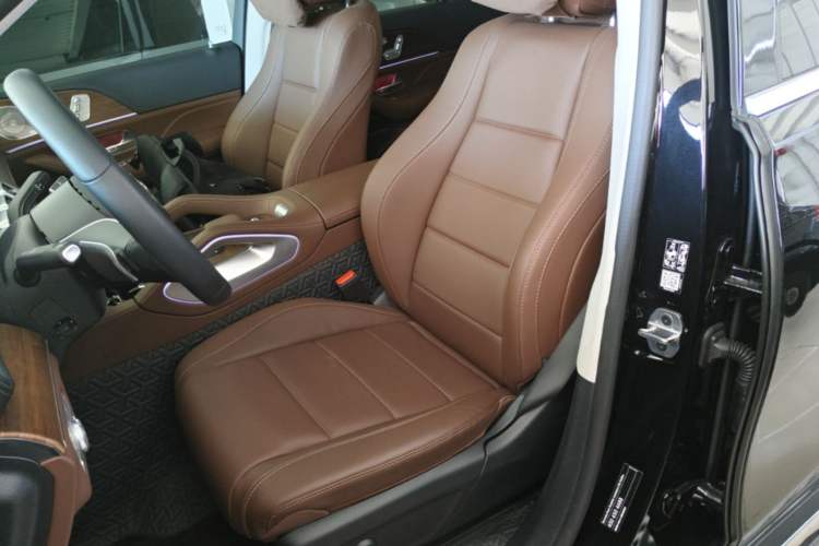 Used Mercedes-Benz GLE 2025 GLE 450 4MATIC Fashion Edition Left Front Seat