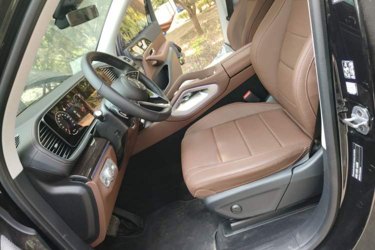 Used Mercedes-Benz GLE 2025 GLE 350 4MATIC Stylish Model Left Front Seat