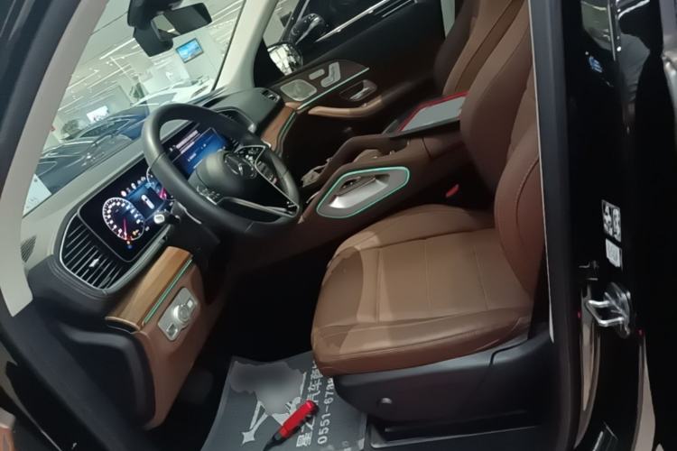 Used Mercedes-Benz GLE 2025 GLE 450 4MATIC Fashion Edition Left Front Seat