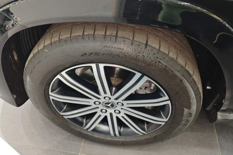 Used Mercedes-Benz GLE 2025 GLE 350 4MATIC Stylish Model Left Front Wheel Hub
