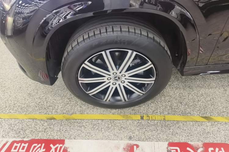 Used Mercedes-Benz GLE 2025 GLE 350 4MATIC Stylish Model Left Front Wheel Hub