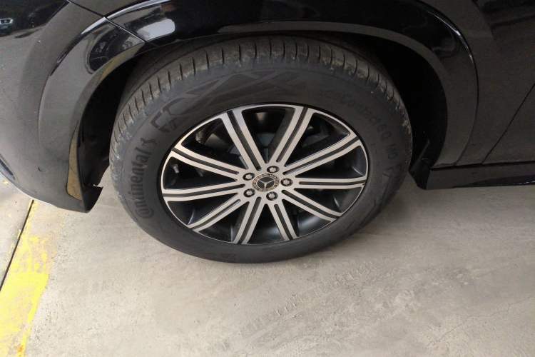 Used Mercedes-Benz GLE 2025-Year Restyled GLE 350 4MATIC Fashion Edition Left Front Wheel Hub