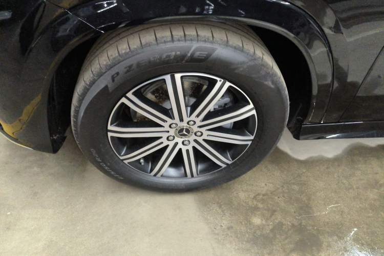 Used Mercedes-Benz GLE 2025-Year Restyled GLE 350 4MATIC Fashion Edition Left Front Wheel Hub
