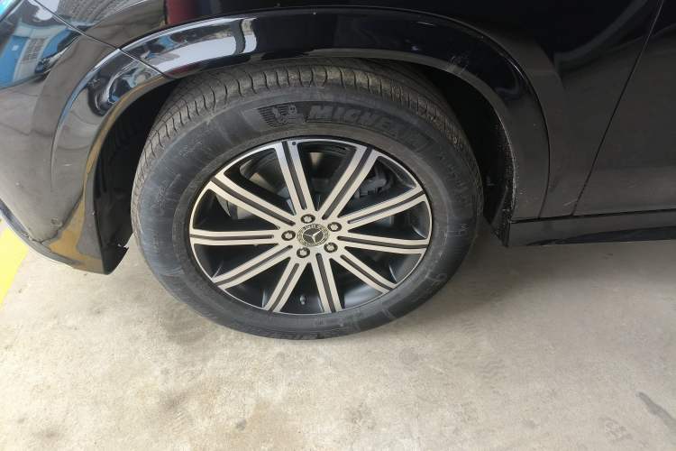 Used Mercedes-Benz GLE 2025-Year Restyled GLE 350 4MATIC Fashion Edition Left Front Wheel Hub