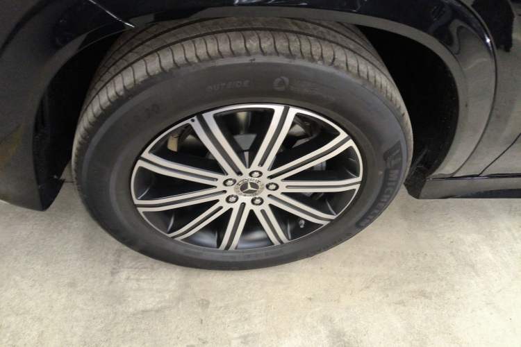 Used Mercedes-Benz GLE 2025-Year Restyled GLE 350 4MATIC Fashion Edition Left Front Wheel Hub