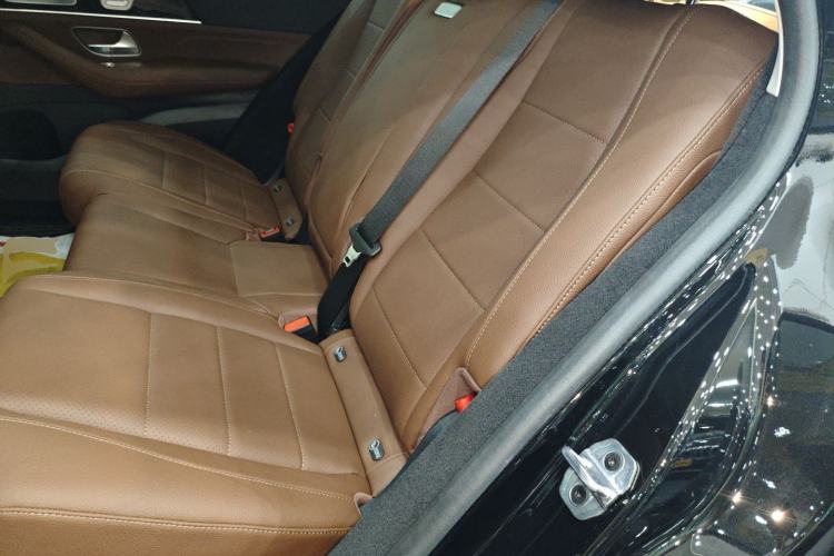 Used Mercedes-Benz GLE 2025 GLE 350 4MATIC Stylish Model Left Rear Seat