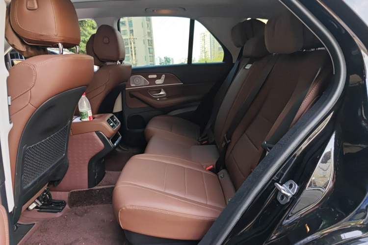 Used Mercedes-Benz GLE 2025 GLE 450 4MATIC Fashion Edition Left Rear Seat