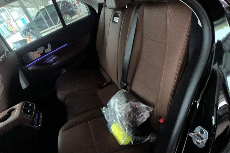 Used Mercedes-Benz GLE 2025-Year Restyled GLE 350 4MATIC Fashion Edition Left Rear Seat