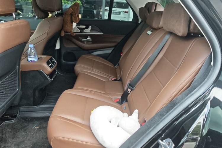 Used Mercedes-Benz GLE 2025 GLE 350 4MATIC Stylish Model Left Rear Seat