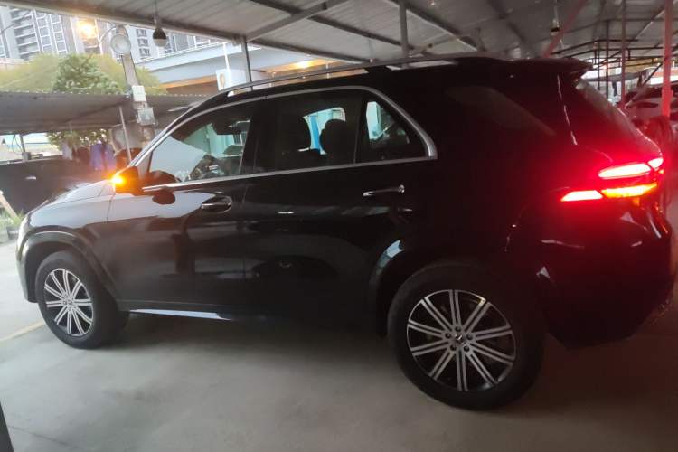 Used Mercedes-Benz GLE 2025-Year Restyled GLE 350 4MATIC Dynamic Edition Left Side