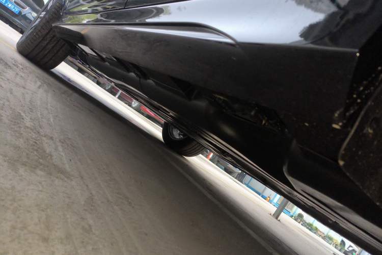 Used Mercedes-Benz GLE 2025-Year Restyled GLE 350 4MATIC Fashion Edition Left Side Sill