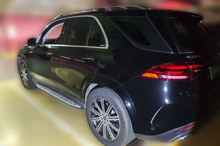 Used Mercedes-Benz GLE 2025 GLE 350 4MATIC Stylish Model Rear Left 45 Deg
