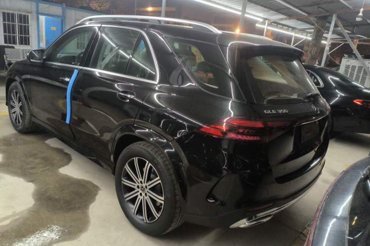 Used Mercedes-Benz GLE 2025-Year Restyled GLE 350 4MATIC Fashion Edition Rear Left 45 Deg