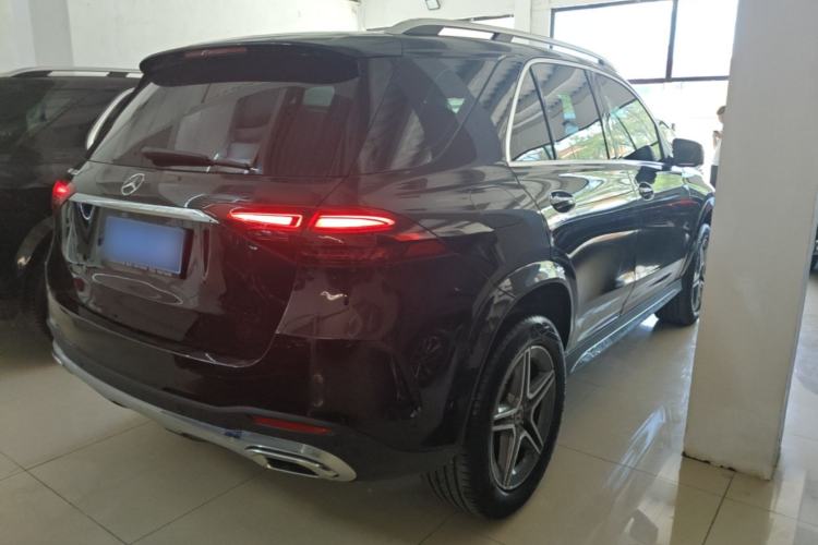 Used Mercedes-Benz GLE 2025 Facelift GLE 450 4MATIC Stylish Edition Rear Right 45 Deg