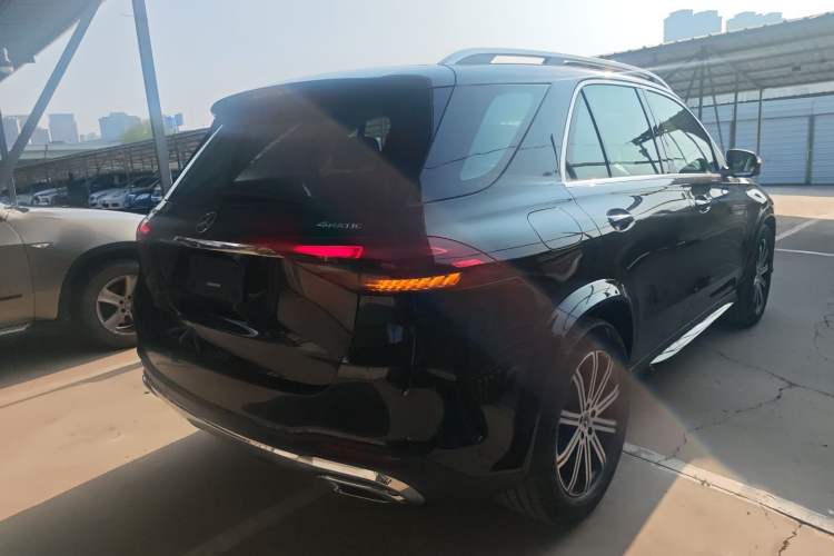 Used Mercedes-Benz GLE 2025-Year Restyled GLE 350 4MATIC Fashion Edition Rear Right 45 Deg