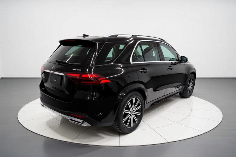 Used Mercedes-Benz GLE 2025-Year Restyled GLE 350 4MATIC Fashion Edition Rear Right 45 Deg