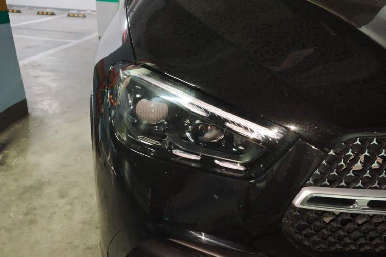 Used Mercedes-Benz GLE 2025 GLE 450 4MATIC Luxury Model Right Front Headlight