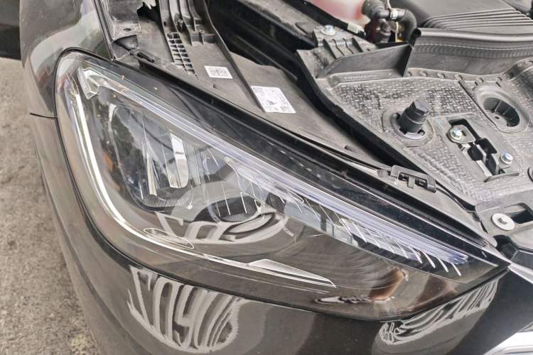 Used Mercedes-Benz GLE 2025 GLE 350 4MATIC Stylish Model Right Front Headlight