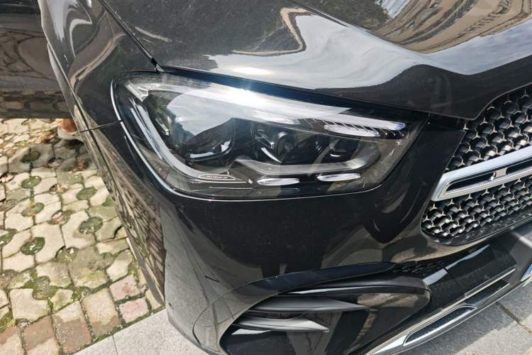 Used Mercedes-Benz GLE 2025 GLE 450 4MATIC Luxury Model Right Front Headlight
