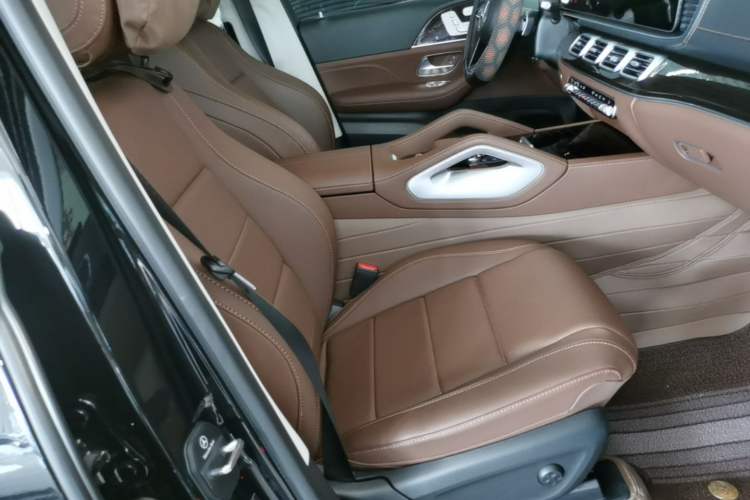 Used Mercedes-Benz GLE 2025-Year Restyled GLE 350 4MATIC Fashion Edition Right Front Seat