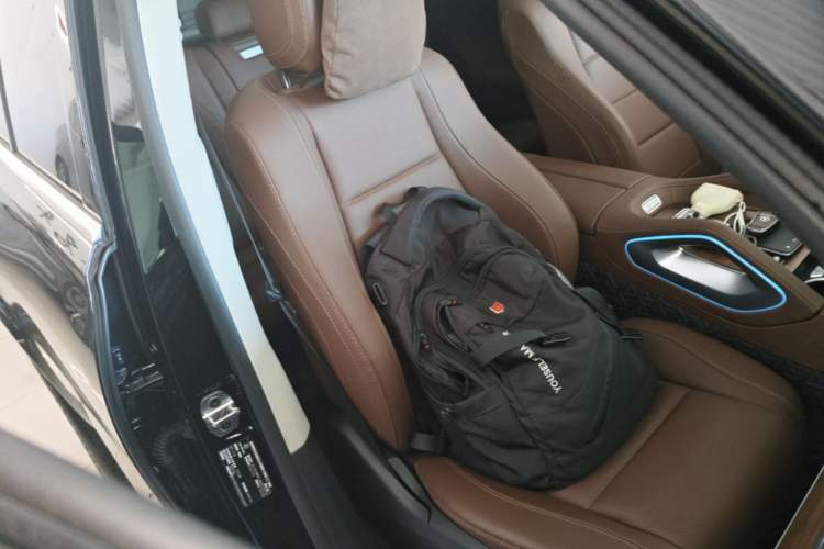 Used Mercedes-Benz GLE 2025 Facelift GLE 450 4MATIC Stylish Edition Right Front Seat