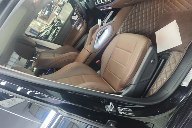 Used Mercedes-Benz GLE 2025 GLE 350 4MATIC Stylish Model Right Front Seat