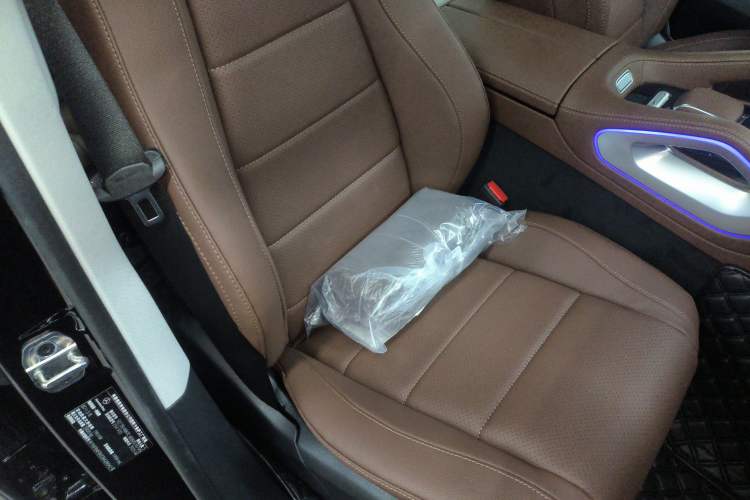 Used Mercedes-Benz GLE 2025-Year Restyled GLE 350 4MATIC Fashion Edition Right Front Seat