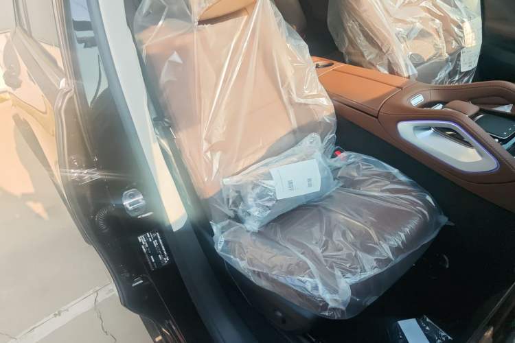 Used Mercedes-Benz GLE 2025-Year Restyled GLE 350 4MATIC Fashion Edition Right Front Seat
