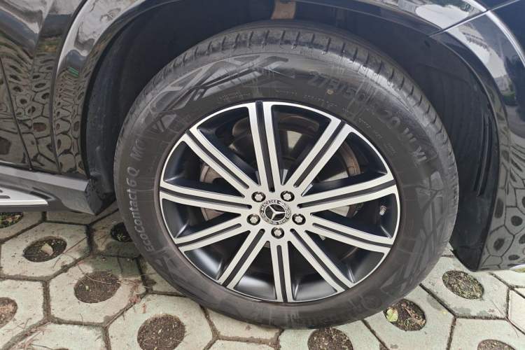 Used Mercedes-Benz GLE 2025 GLE 350 4MATIC Stylish Model Right Front Wheel Hub