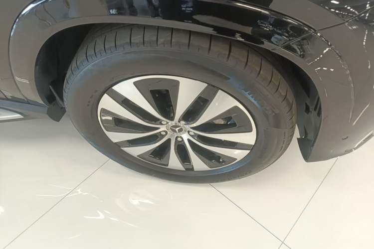 Used Mercedes-Benz GLE 2025-Year Restyled GLE 350 4MATIC Dynamic Edition Right Front Wheel Hub
