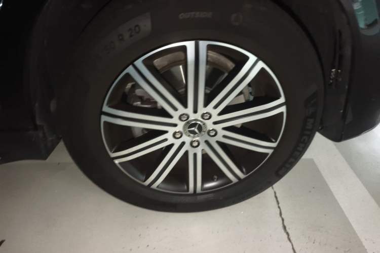 Used Mercedes-Benz GLE 2025-Year Restyled GLE 350 4MATIC Fashion Edition Right Front Wheel Hub