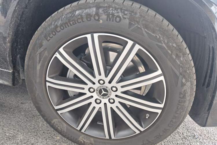 Used Mercedes-Benz GLE 2025 GLE 350 4MATIC Stylish Model Right Front Wheel Hub
